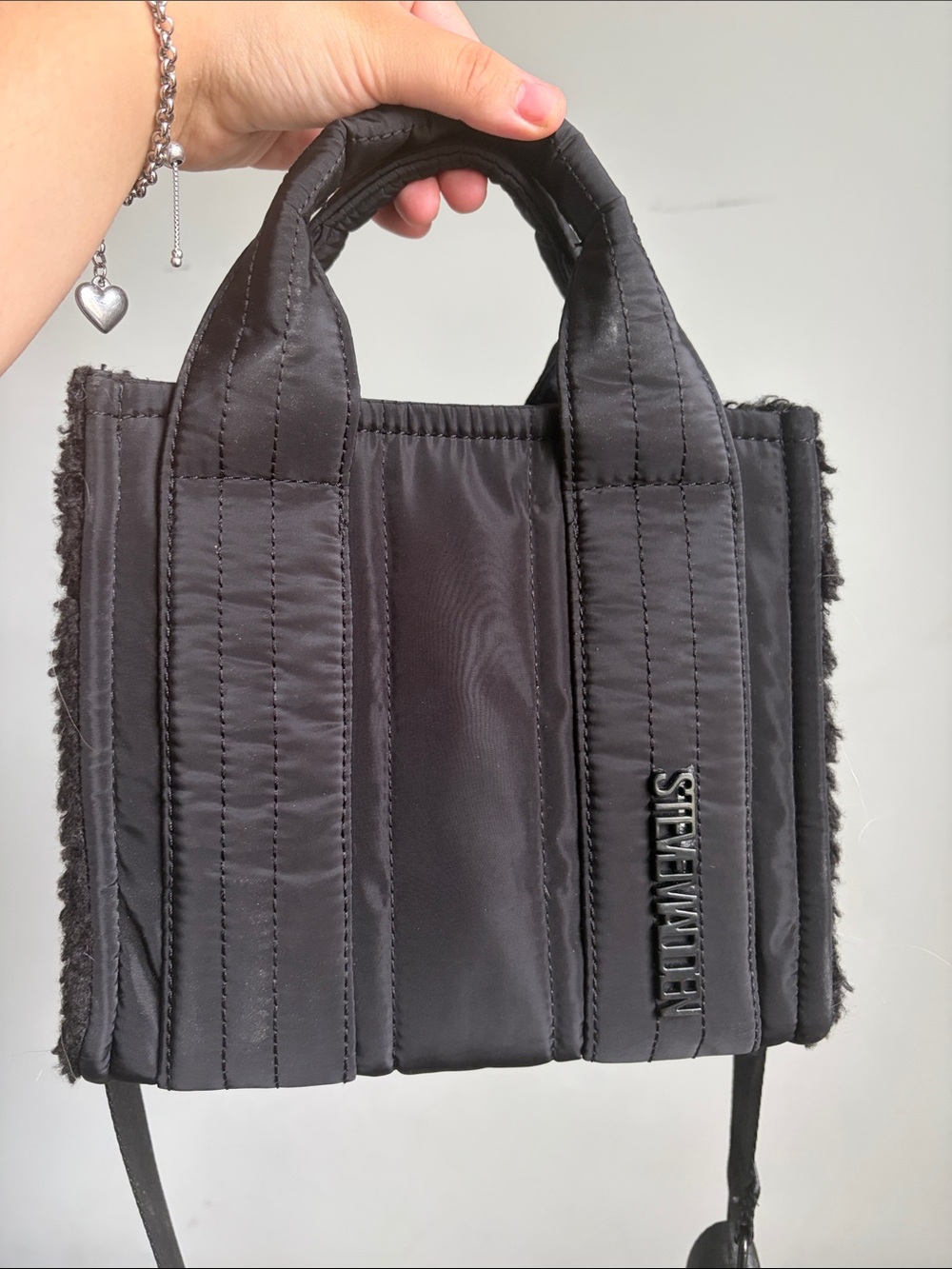 2/65$ | Steve Madden Black Quilted Crossbody Sherpa/Shearling Trim